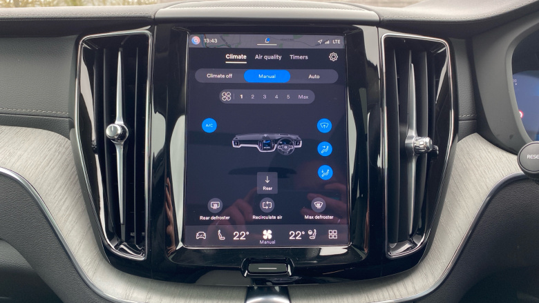 Volvo XC60 2.0 B5P Ultra Dark 5dr AWD Geartronic Petrol Estate